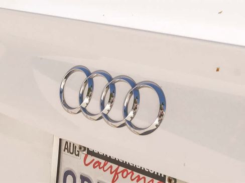 Used 2019 Audi A4 2.0T Premium w/ Convenience Package image 11