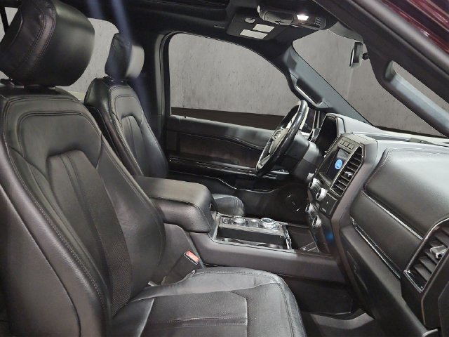 Certified 2020 Ford Expedition Limited w/ Special Edition Package AWD/4WD image 20