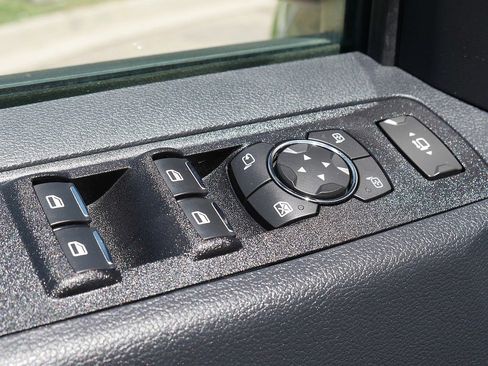 Used 2022 Ford F250 Lariat w/ Tremor Off-Road Package AWD/4WD image 26