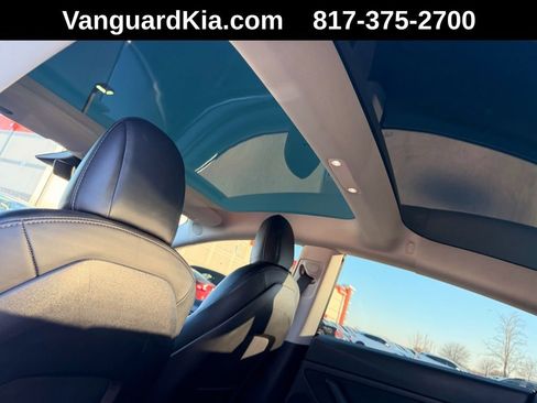 Used 2021 Tesla Model 3 Standard Range Plus image 24