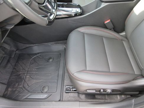 New 2026 Chevrolet Trax RS w/ Driver Confidence Package FWD image 21