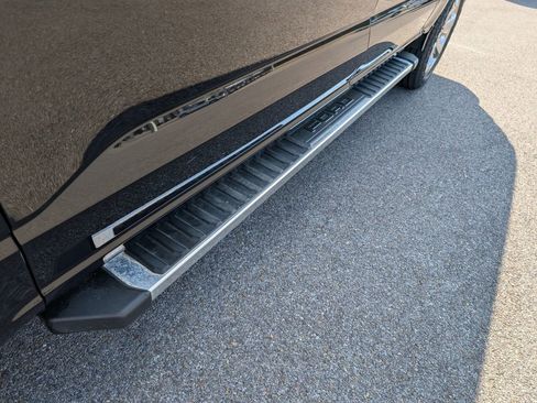 Used 2022 Ford F150 Lariat image 10