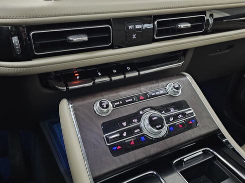 Used 2022 Lincoln Aviator Grand Touring w/ Equipment Group 301A image 41