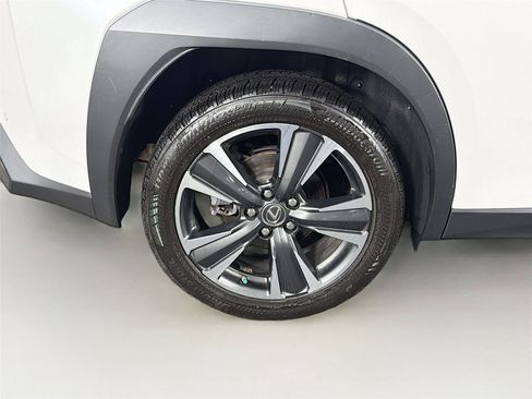 Used 2019 Lexus UX 200 FWD image 34