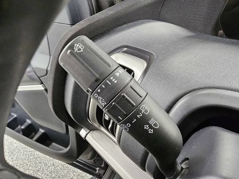 Used 2025 Ford Expedition Active AWD/4WD image 34