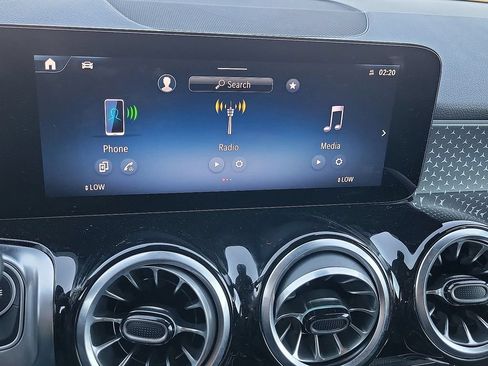 New 2025 Mercedes-Benz GLB 250 image 19