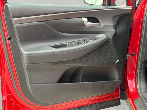 Used 2019 Hyundai Santa Fe SEL FWD image 9