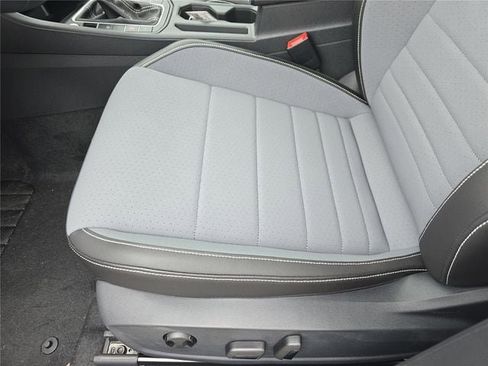 New 2025 Volkswagen Jetta SE image 14