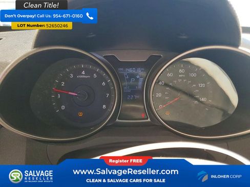 Used 2016 Hyundai Veloster FWD image 12