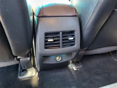 Used 2013 Ford Edge Limited w/ Driver Entry Pkg image 19