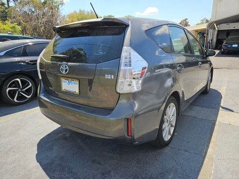 Used 2012 Toyota Prius V Five image 7