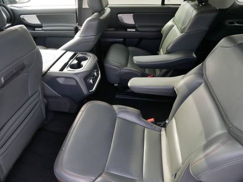 Used 2025 Ford Expedition Max Active image 8