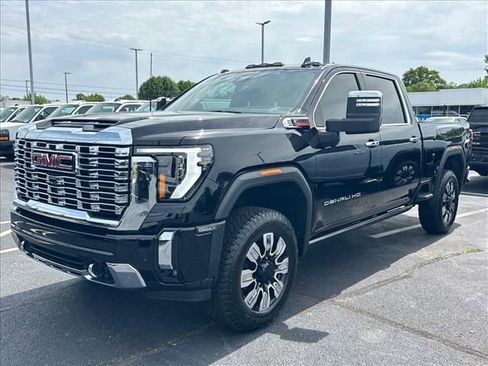 New 2026 GMC Sierra 2500 Denali w/ Denali Reserve Package AWD/4WD image 5