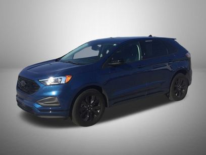 Used 2024 Ford Edge SE w/ Black Appearance Package