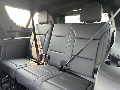 Certified 2024 Chevrolet Suburban High Country w/ Premium Package image 23