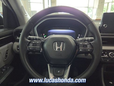 Used 2025 Honda Pilot Elite image 10