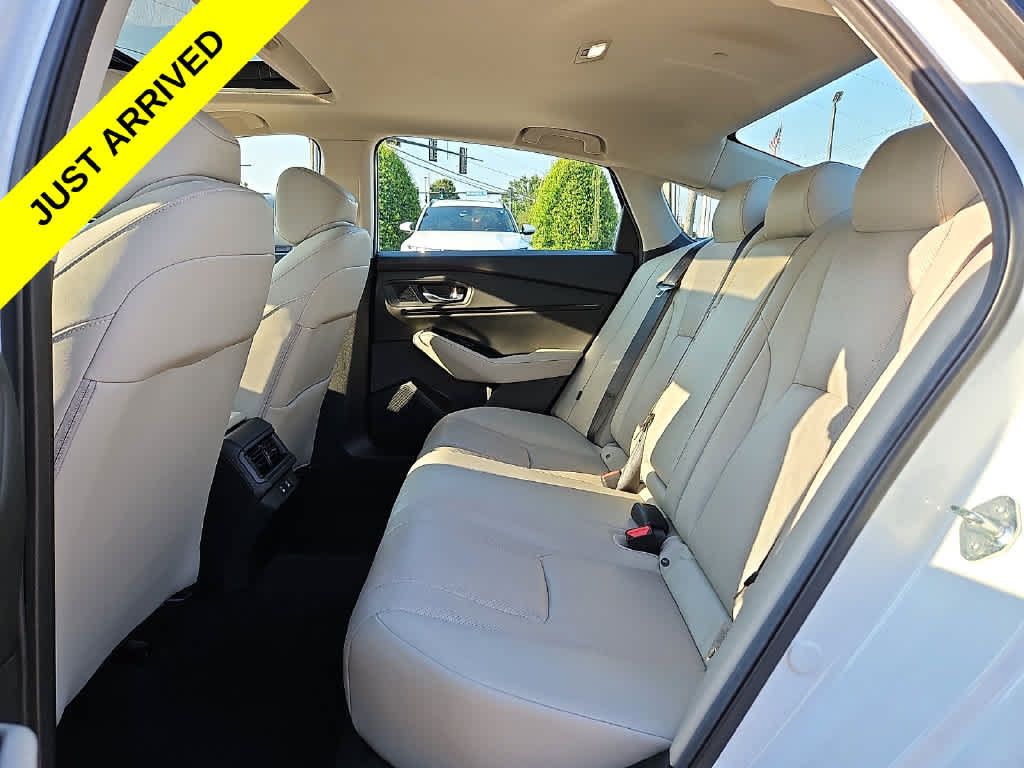 Used 2024 Honda Accord Touring image 9