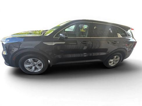 New 2026 Kia Sorento LX FWD image 7
