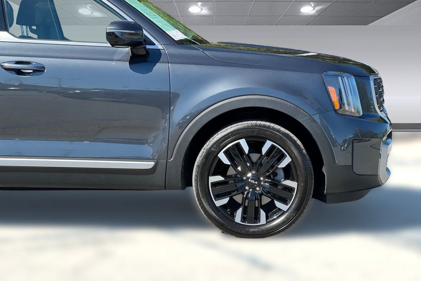Used 2024 Kia Telluride SX Prestige w/ Towing Package AWD/4WD image 37