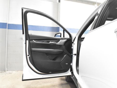Used 2024 Cadillac XT5 Premium Luxury FWD image 11