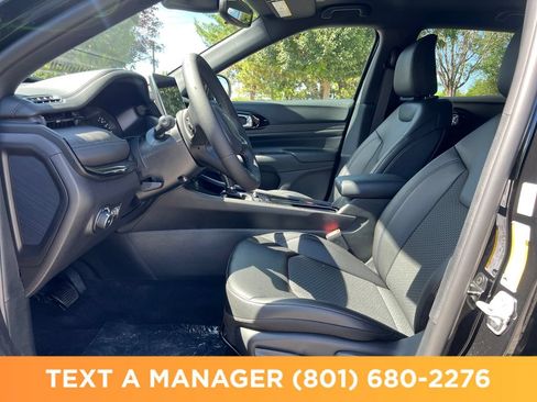 New 2026 Jeep Compass Latitude AWD/4WD image 9