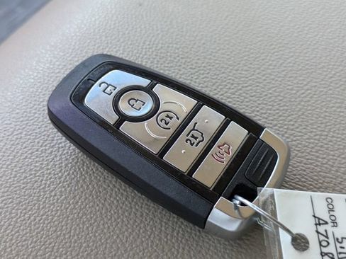 Used 2024 Ford Expedition Limited RWD image 38