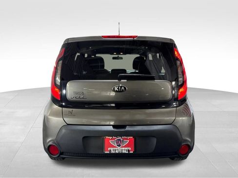 Used 2014 Kia Soul FWD image 6
