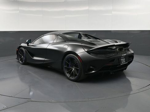 Used 2024 McLaren 750S Spider RWD image 3
