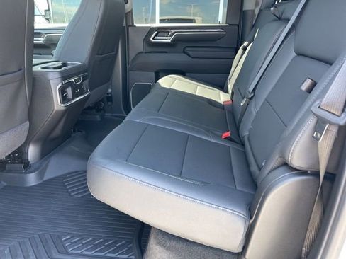 Used 2025 Chevrolet Silverado 3500 LTZ w/ LTZ Plus Package AWD/4WD image 12