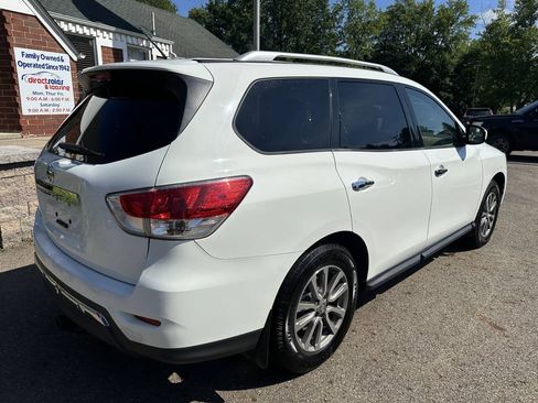 Used 2015 Nissan Pathfinder S FWD image 8
