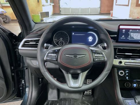 Used 2025 Genesis G70 3.3T Advanced w/ Sport Prestige Package image 11