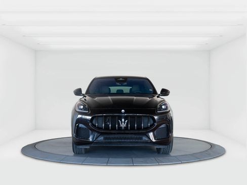 Used 2024 Maserati Grecale GT image 8