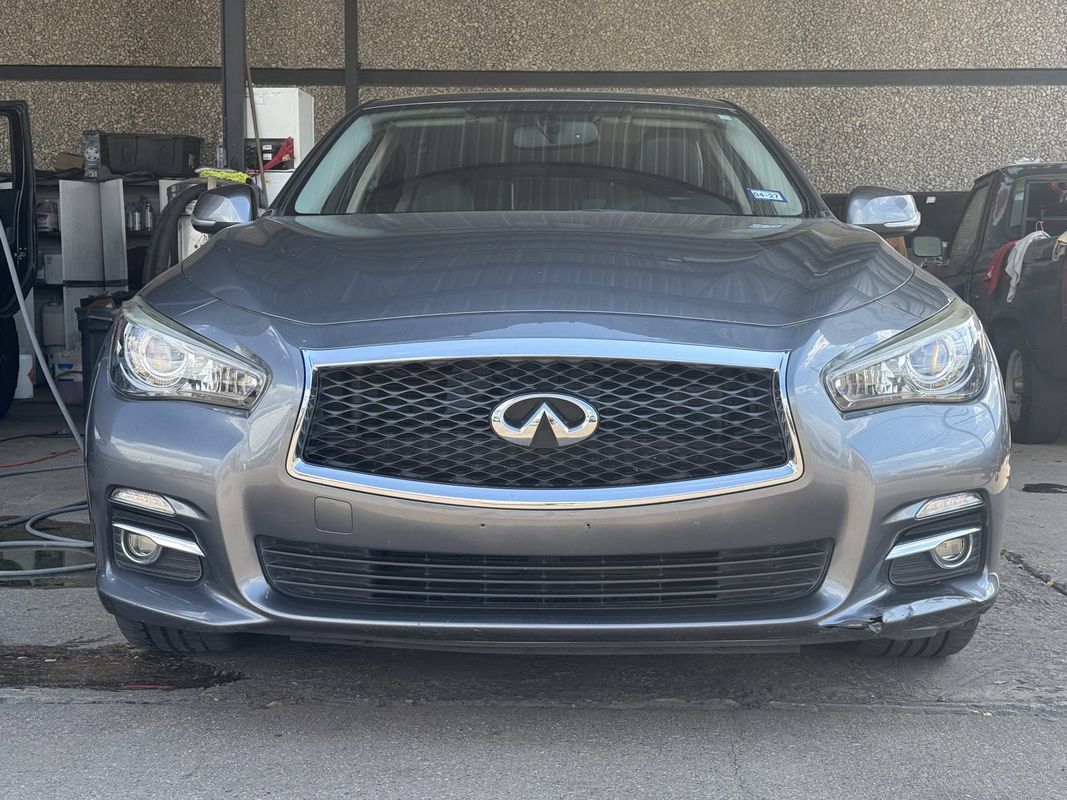 Used 2017 INFINITI Q50 3.0t Premium w/ Cargo Package (L95) RWD image 2