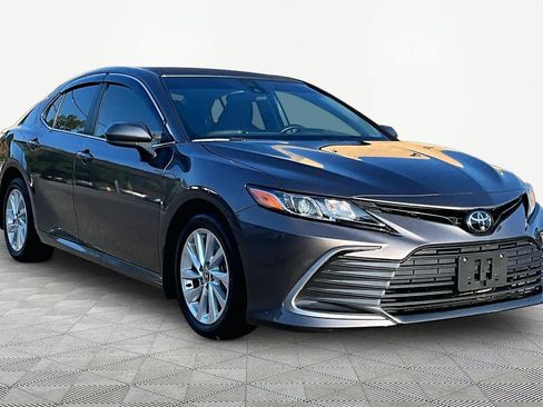 Used 2023 Toyota Camry LE AWD/4WD image 3