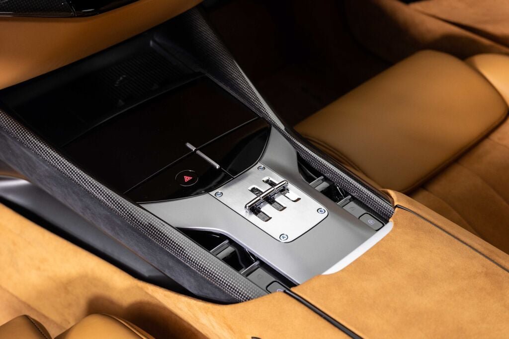 Used 2025 Ferrari Purosangue AWD/4WD image 62