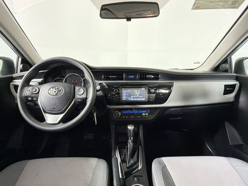 Used 2015 Toyota Corolla LE FWD image 14