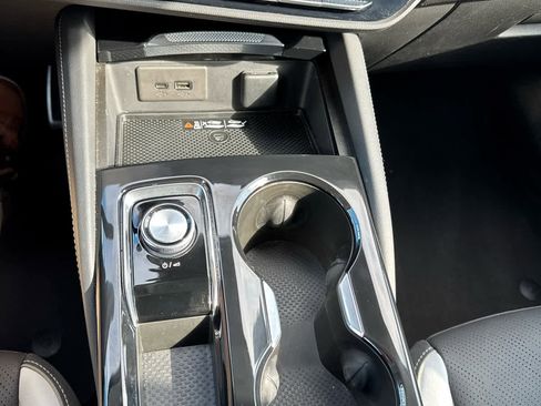 Used 2025 Buick Envision Sport Touring image 25