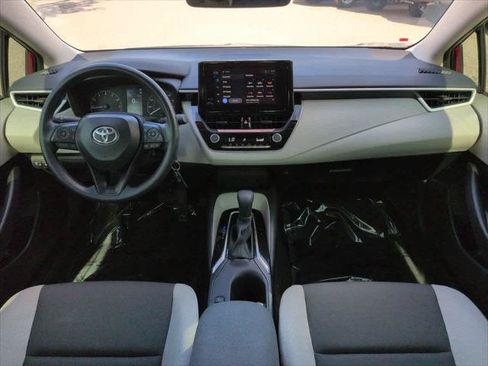 Certified 2025 Toyota Corolla LE FWD image 14