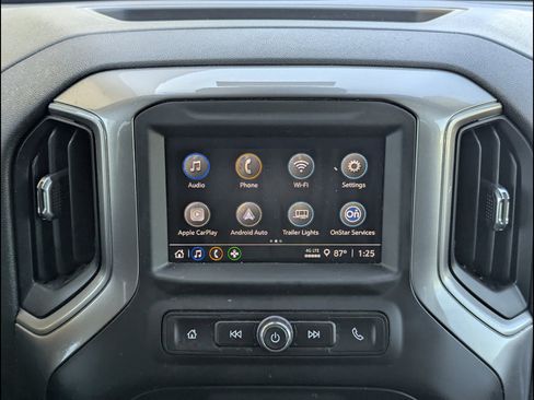 Used 2025 Chevrolet Silverado 1500 Custom image 32