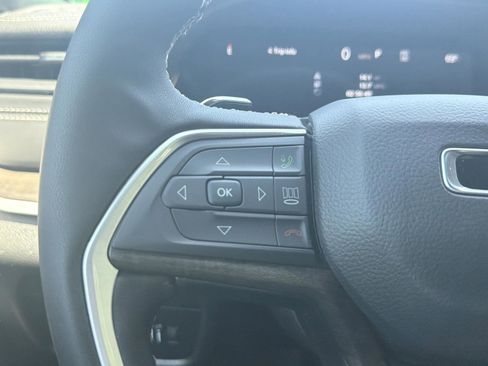 New 2026 Jeep Grand Cherokee L Limited AWD/4WD image 13
