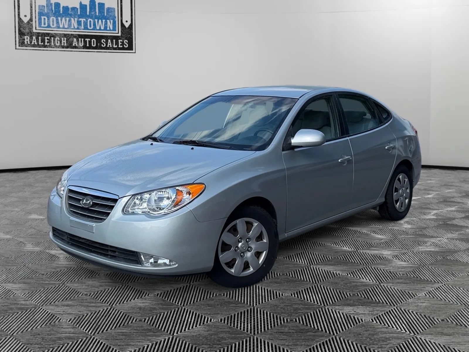 Used 2008 Hyundai Elantra SE FWD image 2