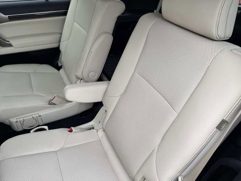 Certified 2022 Lexus GX 460 Premium image 13