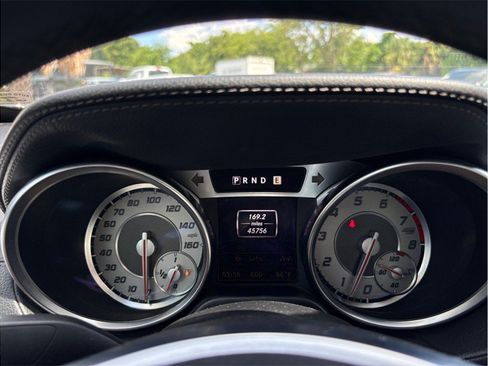 Used 2013 Mercedes-Benz SL 550 image 21
