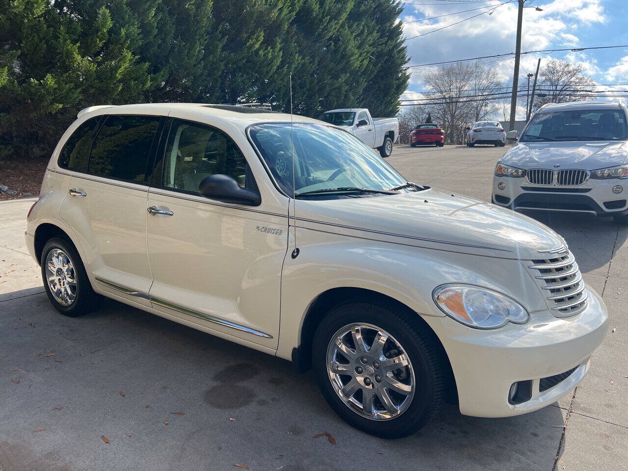 Used 2006 Chrysler PT Cruiser Limited FWD image 6