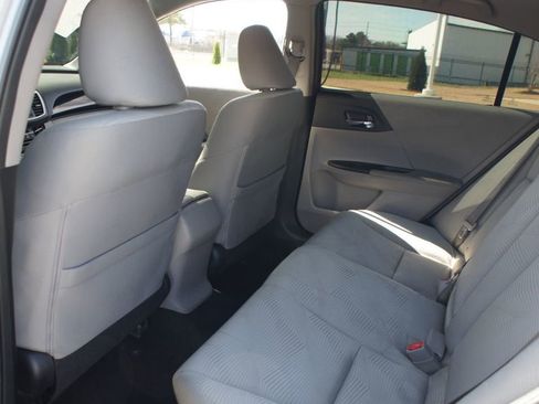 Used 2016 Honda Accord LX image 10