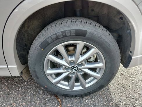 Used 2025 MAZDA CX-5 AWD 2.5 S w/ Preferred Package image 3