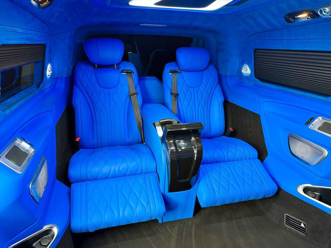 Used 2021 Mercedes-Benz Metris Passenger image 41