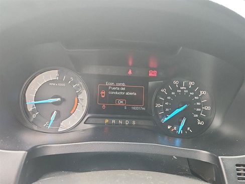 Used 2017 Ford Explorer XLT AWD/4WD image 5