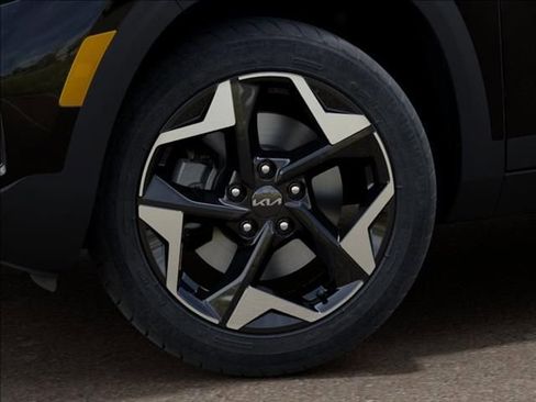 New 2026 Kia Seltos S AWD/4WD image 9