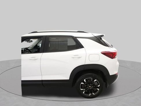 Used 2022 Chevrolet TrailBlazer LT AWD/4WD image 7